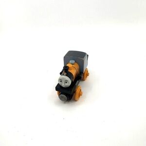 Thomas and Friends Wooden Railway Train Dash Engine - 2012 - Mattel -1H